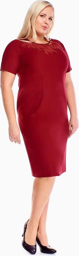 Czerwona sukienka Fokus z okrągłym dekoltem ołówkowa z krótkim rękawem