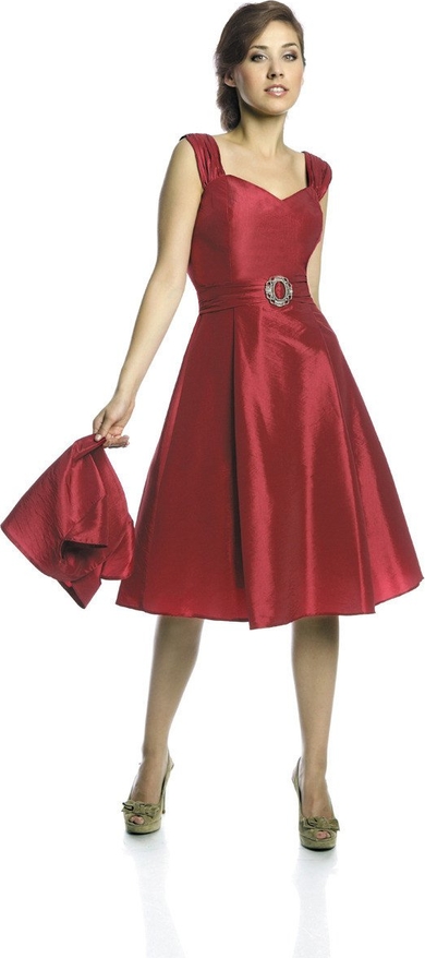 Czerwona sukienka Fokus z rubinem midi rozkloszowana