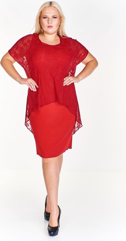 Czerwona sukienka Fokus z tkaniny z okrągłym dekoltem midi