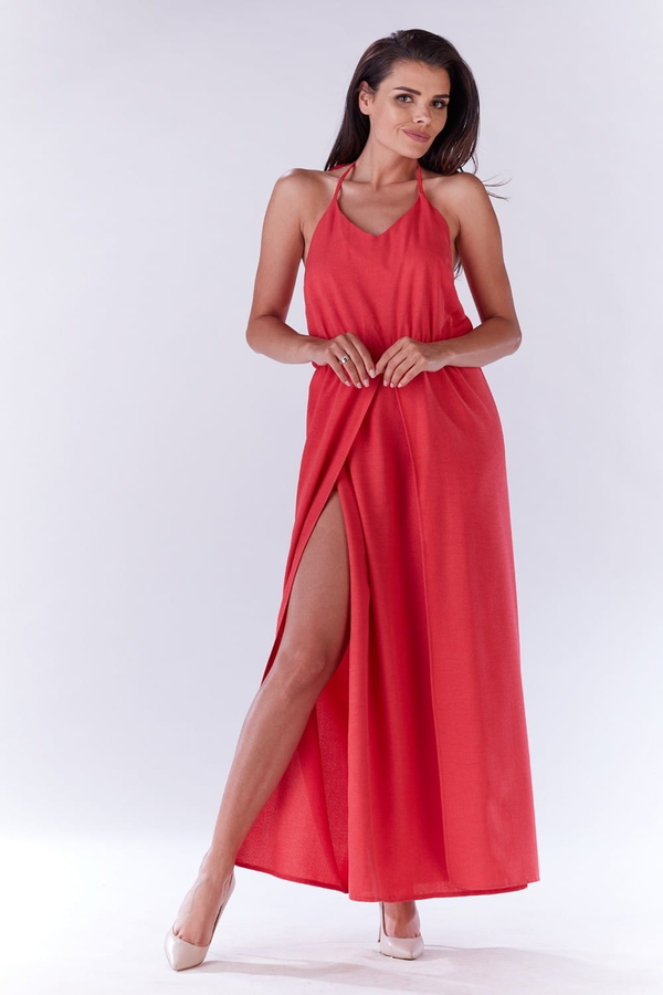 Czerwona sukienka Infinite You z dekoltem w kształcie litery v na ramiączkach maxi