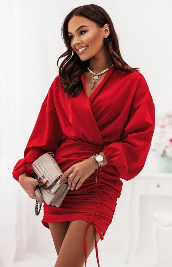 Czerwona sukienka Ivon mini w stylu casual z dekoltem w kształcie litery v