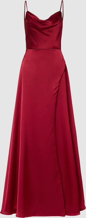 Czerwona sukienka Luxuar Fashion rozkloszowana z dekoltem w kształcie litery v na ramiączkach
