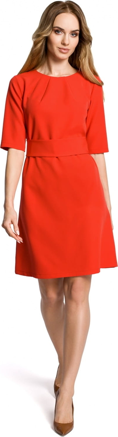 Czerwona sukienka MOE z okrągłym dekoltem z długim rękawem