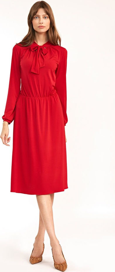 Czerwona sukienka Nife midi z okrągłym dekoltem z długim rękawem