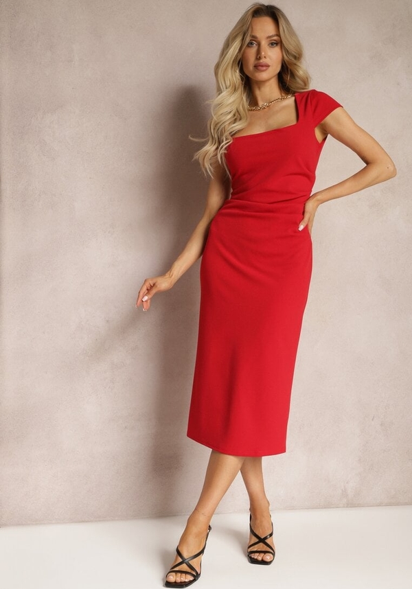 Czerwona sukienka Renee z dekoltem w karo midi z krótkim rękawem