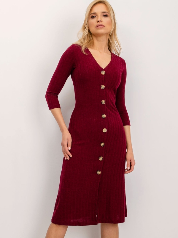 Czerwona sukienka Sheandher.pl w stylu casual z długim rękawem z dekoltem w kształcie litery v