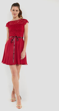Czerwona sukienka Swing z krótkim rękawem z okrągłym dekoltem