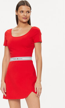 Czerwona sukienka Tommy Jeans z krótkim rękawem z okrągłym dekoltem