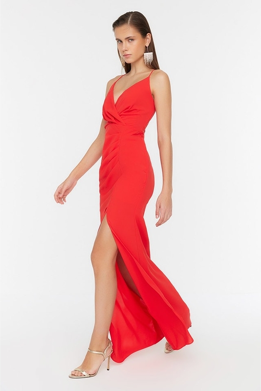 Czerwona sukienka Trendyol maxi