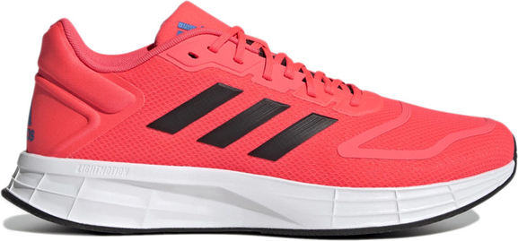 Czerwone buty sportowe Adidas w sportowym stylu duramo