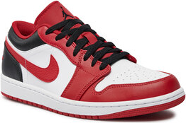 Czerwone buty sportowe Nike sznurowane