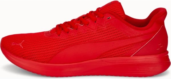 Czerwone buty sportowe Puma w sportowym stylu