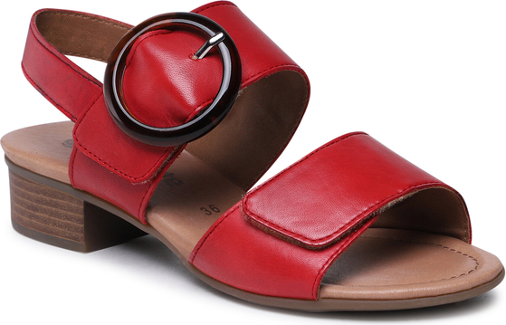 Czerwone sandały Remonte z klamrami