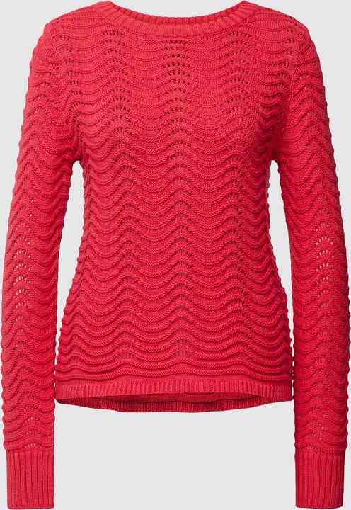 Czerwony sweter More & More