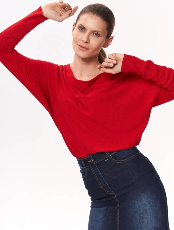 Czerwony sweter Top Secret w stylu casual