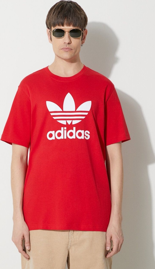 Czerwony t-shirt Adidas Originals w sportowym stylu z bawełny z nadrukiem