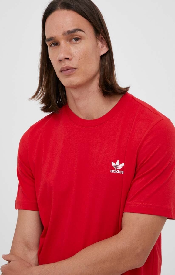 Czerwony t-shirt Adidas Originals w stylu casual