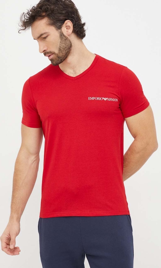 Czerwony t-shirt Emporio Armani z nadrukiem w stylu casual