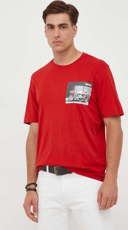 Czerwony t-shirt Hugo Boss z krótkim rękawem