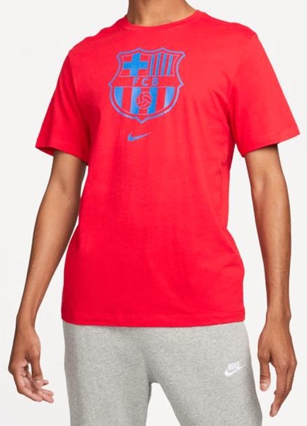 Czerwony t-shirt Nike w sportowym stylu z krótkim rękawem