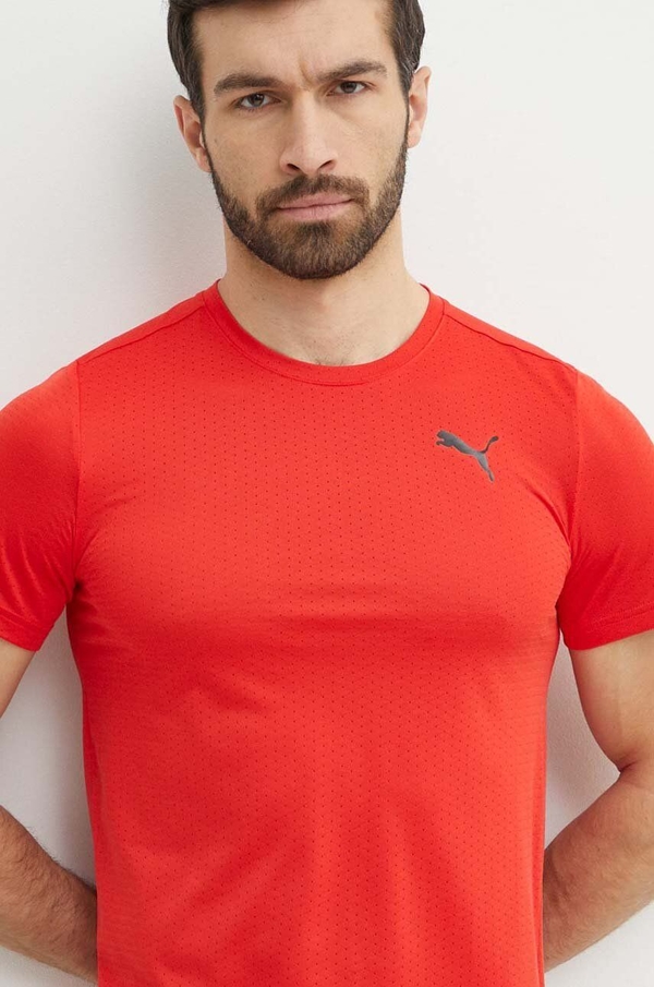 Czerwony t-shirt Puma w sportowym stylu z krótkim rękawem