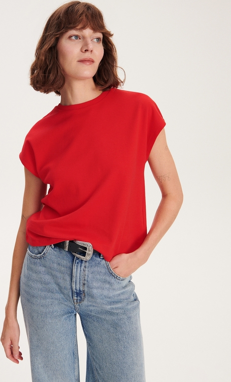 Czerwony t-shirt Reserved z okrągłym dekoltem w stylu casual z krótkim rękawem