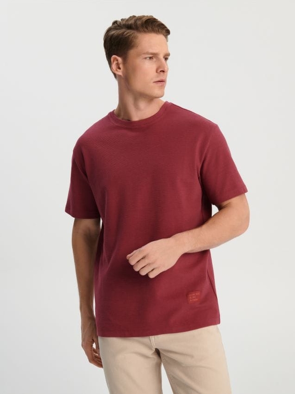 Czerwony t-shirt Sinsay w stylu casual z krótkim rękawem z bawełny