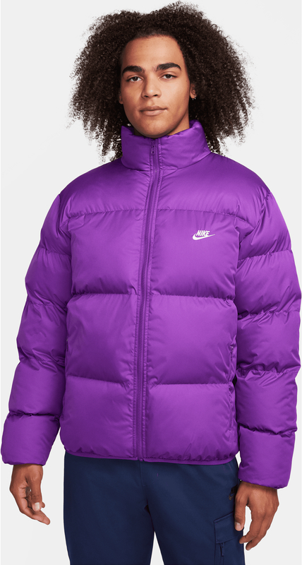 Fioletowa kurtka Nike w sportowym stylu