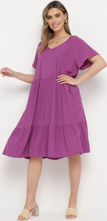 Fioletowa sukienka born2be z dekoltem w kształcie litery v z bawełny z krótkim rękawem