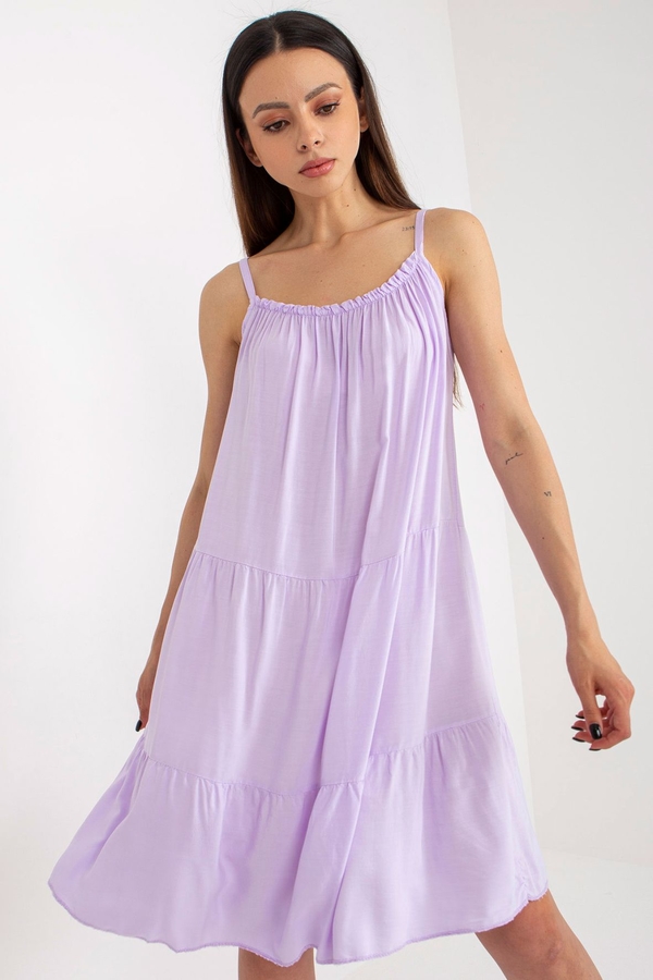 Fioletowa sukienka Och Bella z okrągłym dekoltem