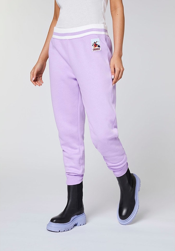 Fioletowe spodnie sportowe Chiemsee w sportowym stylu z dresówki