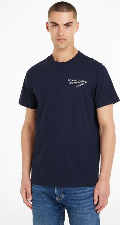 Fioletowy t-shirt Tommy Jeans w stylu casual z krótkim rękawem