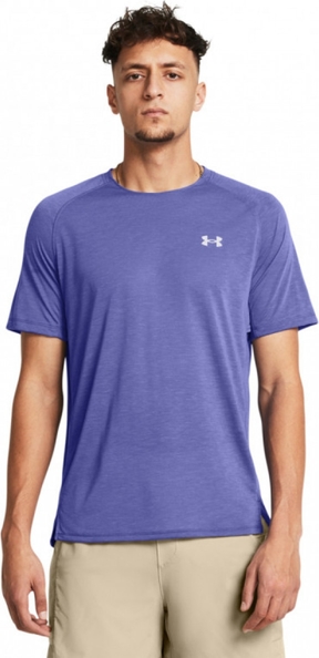 Fioletowy t-shirt Under Armour z krótkim rękawem w sportowym stylu
