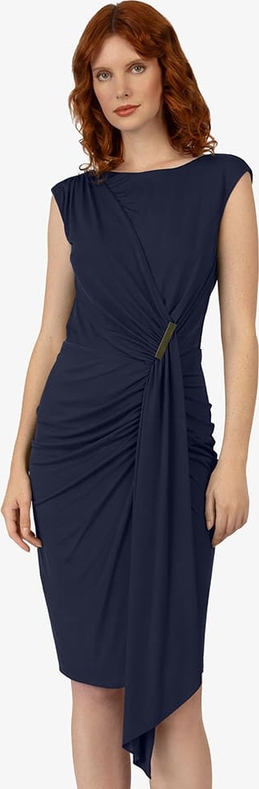 Granatowa sukienka Apart z krótkim rękawem midi ołówkowa