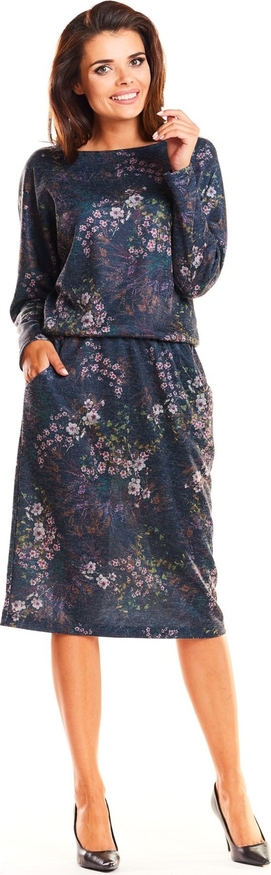 Granatowa sukienka Awama w stylu casual midi z okrągłym dekoltem