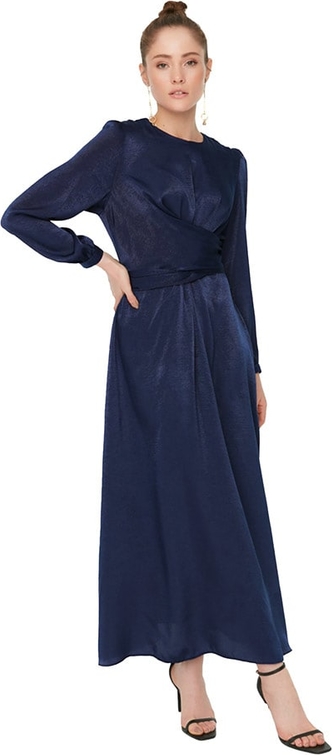 Granatowa sukienka Trendyol z długim rękawem