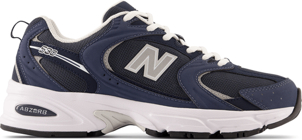 Granatowe buty sportowe New Balance w sportowym stylu