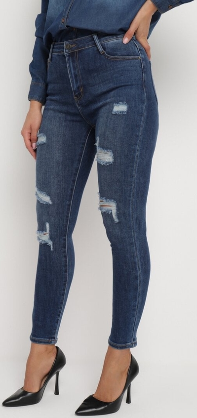 Granatowe jeansy born2be z jeansu