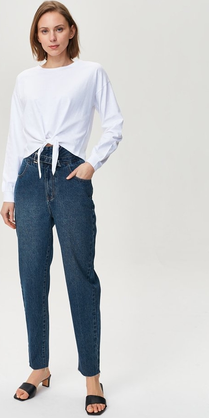 Granatowe jeansy FEMESTAGE Eva Minge z jeansu w street stylu