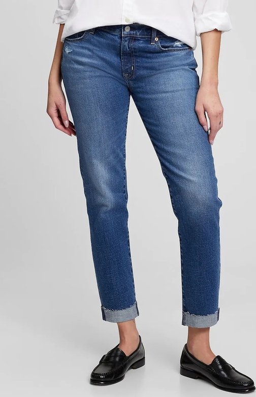 Granatowe jeansy Gap w street stylu