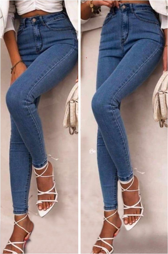 Granatowe jeansy IVET