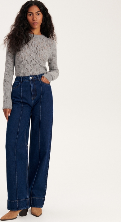 Granatowe jeansy Reserved z tkaniny w street stylu