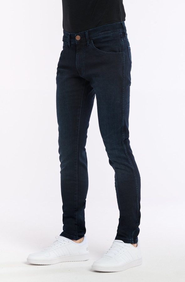Granatowe jeansy Wrangler z jeansu