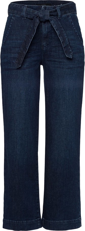 Granatowe jeansy Zero w street stylu
