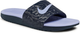 Granatowe klapki Nike z płaską podeszwą