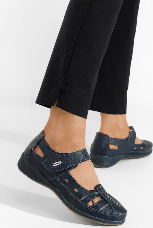 Granatowe sandały Zapatos z klamrami w stylu casual ze skóry