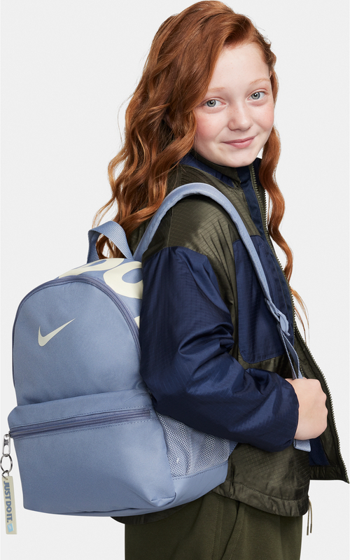 Granatowy plecak Nike