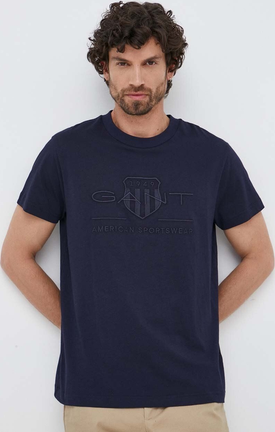 Granatowy t-shirt Gant w młodzieżowym stylu z krótkim rękawem