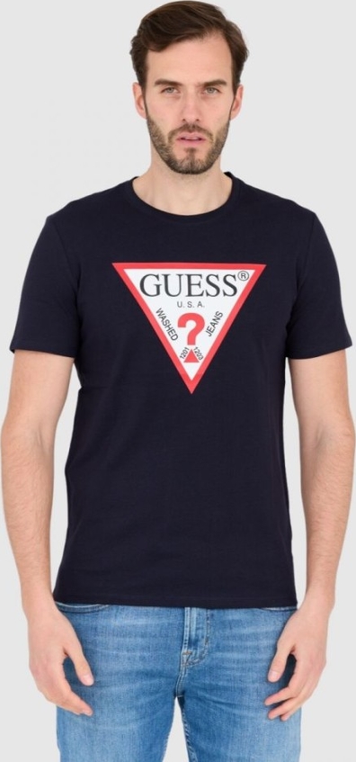 Granatowy t-shirt Guess w młodzieżowym stylu