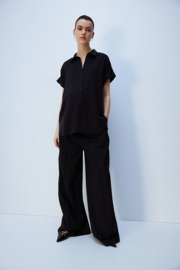 H & M & - MAMA Bluzka z wiązanym paskiem - Czarny